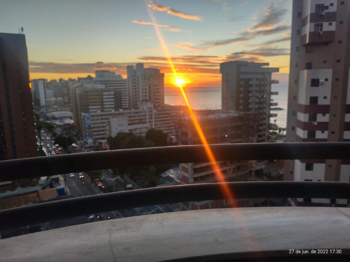 Lindo Flat Proximo A Beira Mar De Meireles Fortaleza Bagian luar foto